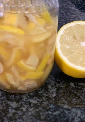A picture of Honey Ginger Lemon Jar.