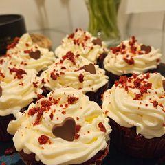 A picture of Red Velvet Cupcakes.