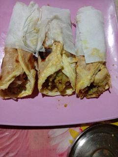 এগ চিকেন রোল (egg chicken roll recipe in Bengali) রেসিপির প্রধান ছবি