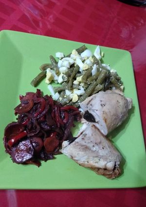 Una foto de Rollitos de pollo y vegetales