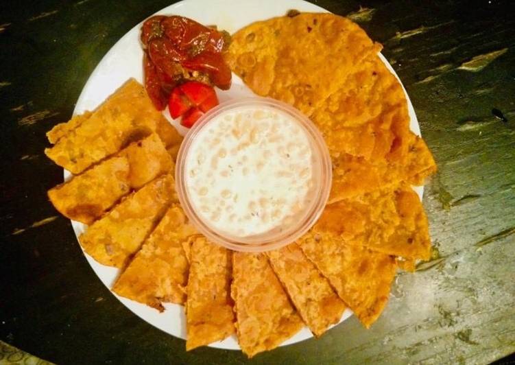 Simple Way to Prepare Favorite Garlic Tomato Puri