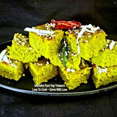 A picture of Green Moong Dhokla.