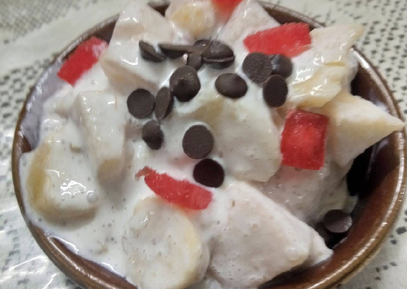 Tuti fruiti creamy fruit chaat