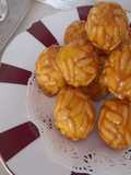 Panellets de piñones o empiñonados