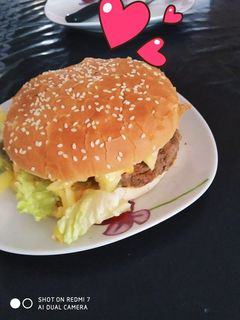 صورة لوصفة همبرجر منزلي - 🍔Hamburger maison