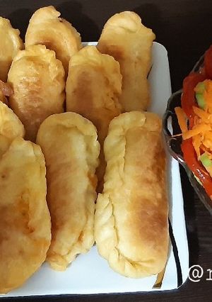 عکسی از دستور پیراشکی‌ گوشت