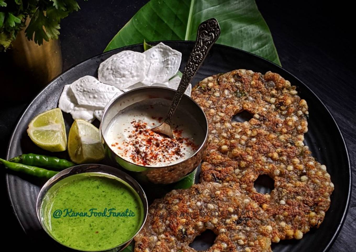 Sabudana Thalipeeth with Chutney