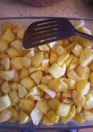 A picture of Diced potatoes.