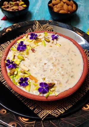 બ્રાઉન રાઈસ ફ્લેક્સ પુડિંગ (Brown Rice Flakes Pudding Recipe In Gujarati) રેસીપી મુખ્ય ફોટો