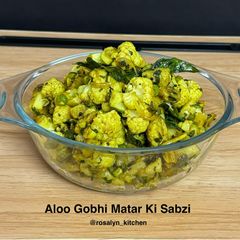A picture of Aloo Gobhi Matar Ki Sabzi.