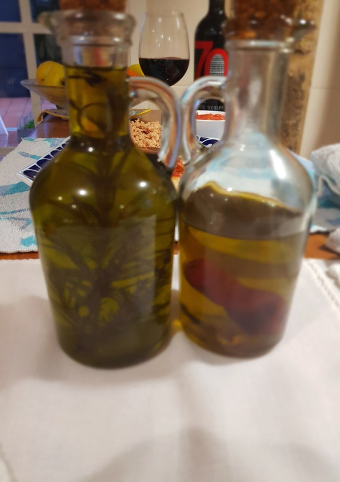 Una foto de Aceite de pimiento "pene"
