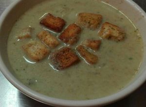 Una foto de Sopa de lechuga