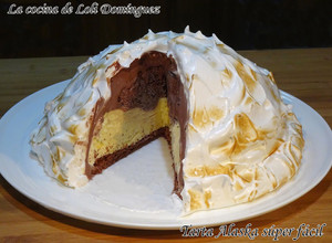 Una foto de Tarta Alaska súper fácil (Tarta de helado con merengue)
