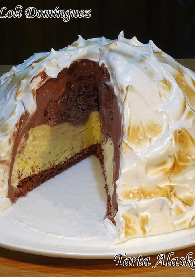 Una foto de Tarta Alaska súper fácil (Tarta de helado con merengue)