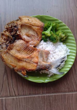 Foto resep Bawal goreng bersih !!
