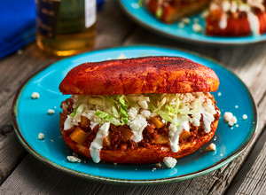 Una foto de Pambazos de Chorizo con Papas