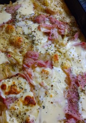 Una foto de Pizza de papa a la fugazzetta fácil (sin harina)🍕🥔