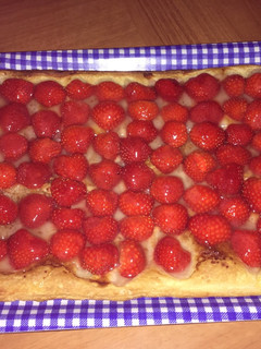 Una foto de Tarta de frutas y hojaldre