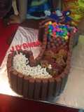 किटकैट चॉकलेट केक (Kit kat chocolate cake recipe in hindi)