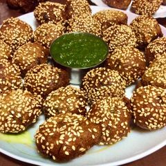Jowar vada A picture of Jowar vada.