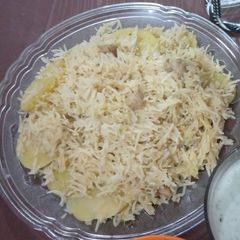 A picture of Alu ki tehari.