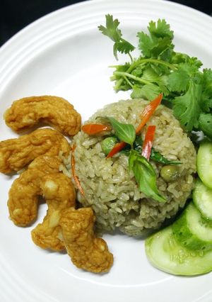 รูปของ ข้าวผัดเขียวหวานกับฟิชฟิงเกอร์