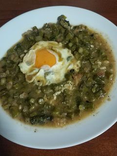 Una foto de Espárragos guisados