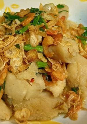 Hình của món Giò sống rim tôm khô.