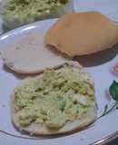 La pastita salvadora (palta, huevo y queso crema)