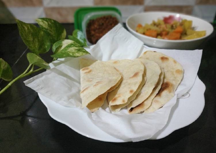 Langkah Mudah untuk Menyiapkan Roti Capati (roti India), Menggugah Selera