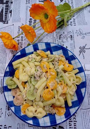Hình của món Nui sốt, thịt băm, kem tươi, phô mai.