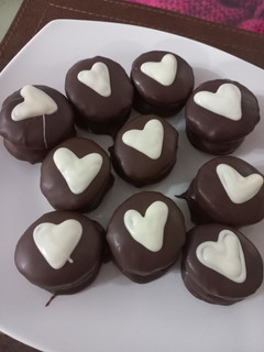 Una foto de Alfajor Chocolate Manjar