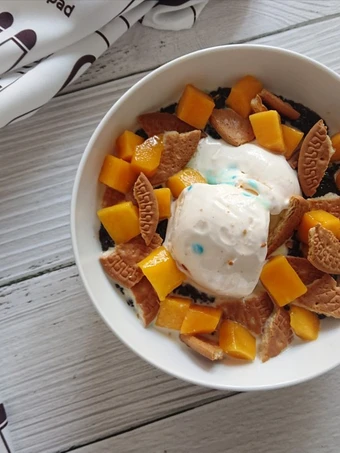 Langkah Mudah untuk Membuat Resep Bubur Ketan Hitam + Ice Cream yang Lezat Anti Ribet, Uenak Banget