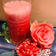 Pomegranate watermelon Juice A picture of Pomegranate watermelon Juice.