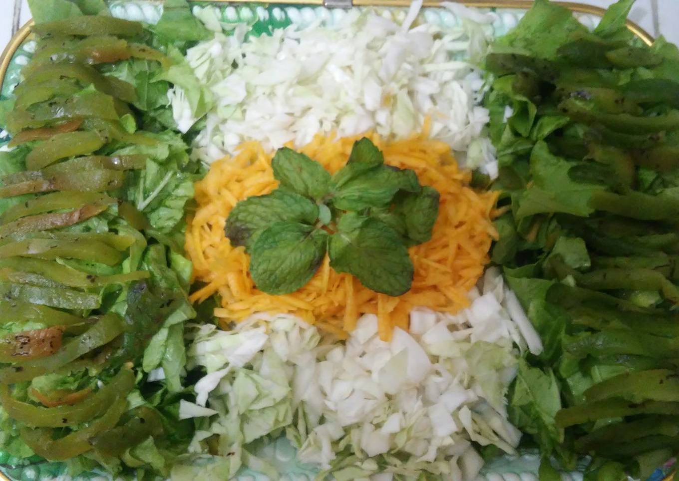 Ensalada mixta fresca para acompañar