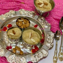 A picture of Badam ka sheera badam halwa.