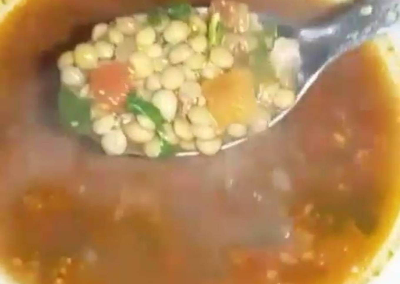 Lentejas con chorizo y jamón 😋😋😋