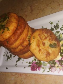 صورة لوصفة فطائر البطاطس الشهية 🥔😋