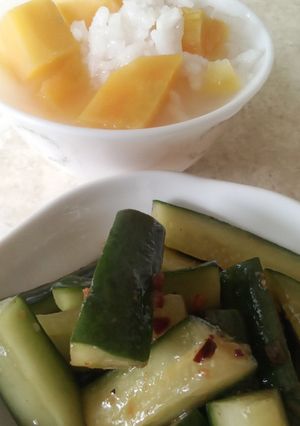 醃脆瓜配地瓜稀飯（小黃瓜） 的食譜成品照片
