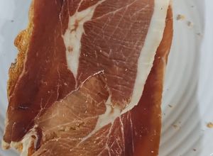 Una foto de Tostadas ibéricas