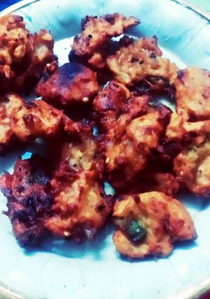 A picture of Bread Besan Masala Pakora.