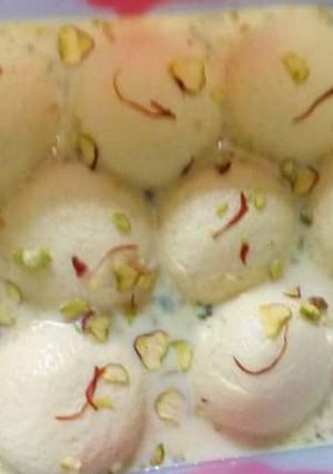 A picture of Rasmalai.
