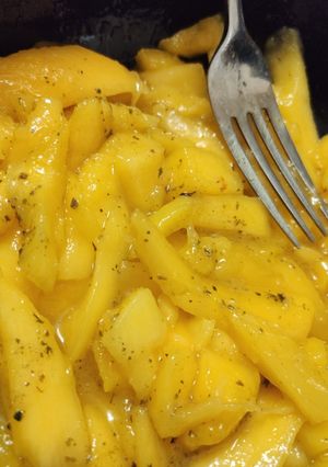 Une photo de ⭐⭐ Salade de mangue jaune salée