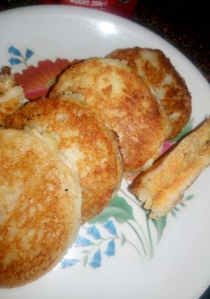 A picture of Wheel sandwich.