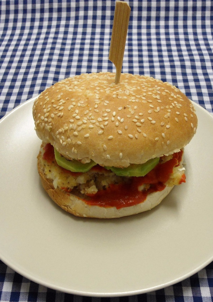 Una foto de Hamburguesa de bacalao