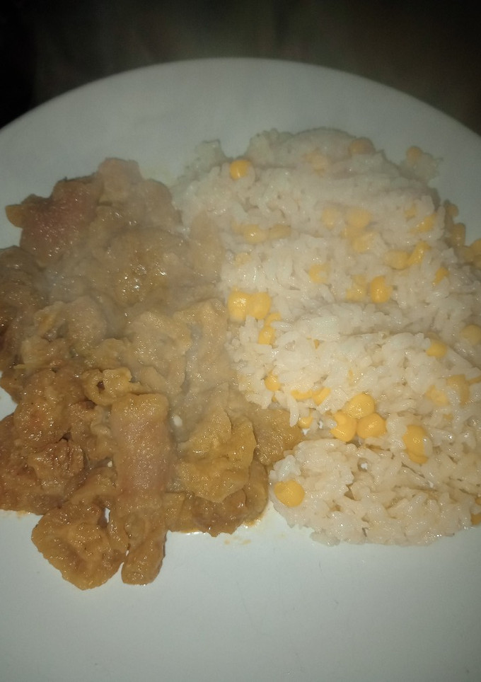 Una foto de Arroz blanco con elote