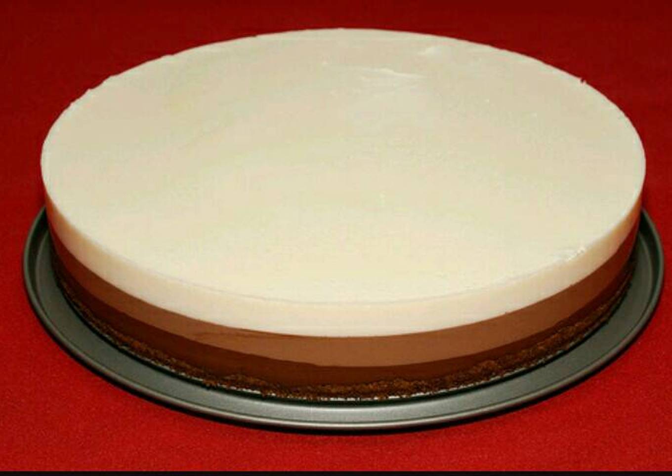 Tarta de tres chocolates