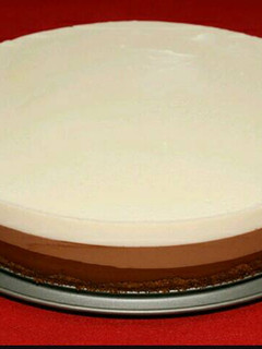 Una foto de Tarta de tres chocolates