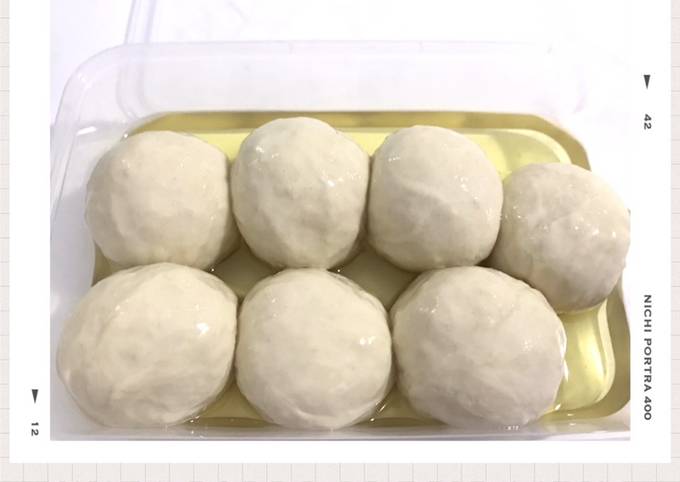 Cara bikin 3. Kulit Martabak Telur Cara bikin 3. Kulit Martabak Telur