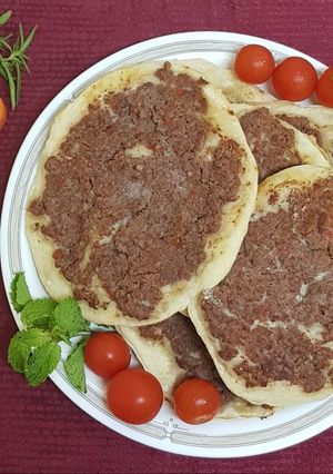 A picture of Manakish Lahm bi Ajeen with 10-Minute Dough.